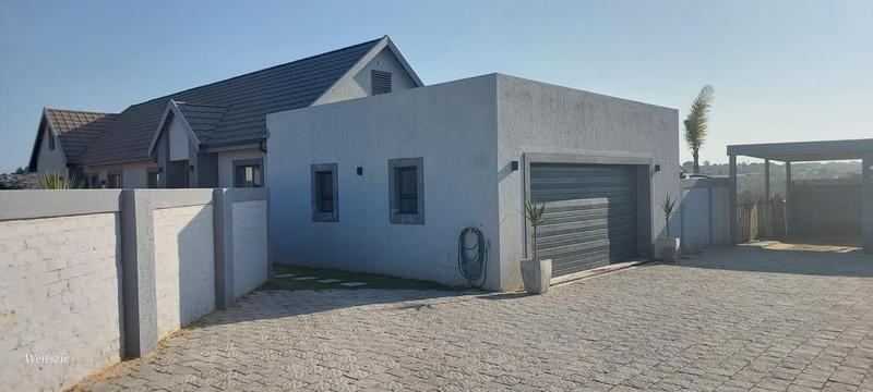 4 Bedroom Property for Sale in Blue Mountain Village Western Cape